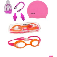 PremiumPort Renkli Çocuk Yüzücü Seti, Gözlük, Bone ve Kulak Tıkacı ile Eğlenceli Denizde