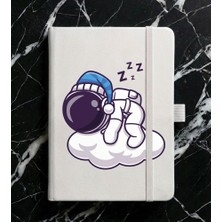 Adasena Tarihsiz 192 Sayfa Mini Termo Defter Baskılı Desenli 9X14 cm Beyaz - Astronot