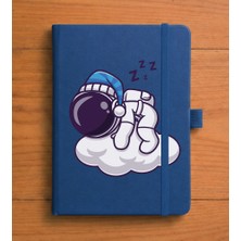 Adasena Tarihsiz 192 Sayfa Mini Termo Defter Baskılı Desenli 9X14 cm Lacivert - Astronot