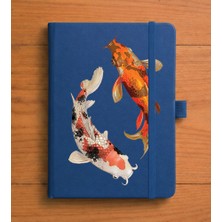 Adasena Tarihsiz 224 Sayfa Termo Defter Baskılı Desenli 13X21 cm Lacivert - Koi Balığı