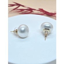 Minimal Beyaz Renk Inci Top Küpe