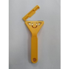 PremiumPort Kırmızı Cam ve Buz Kazıma Metal Uçlu Plastik Saplı, Dayanıklı ve Pratik