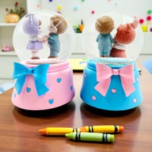 PremiumPort Büyük Boy Kurmalı Sesli Kar Küresi, Zarif ve Renkli Dekorasyon Parçası