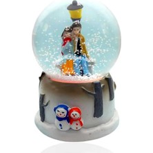 PremiumPort Modern Sokak Lambası Altında Şık ve Zarif Dekorasyon Parçası