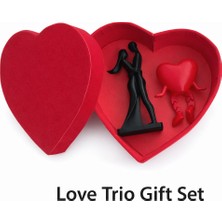 Love Trio Gift Set ( Kalp Şeklinde Kutu Içinde Sevgili ve Kalpli Figür )Sevgililer Günü Özel Ürün