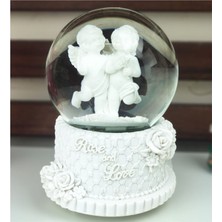 PremiumPort Işıklı ve Müzikli Orta Boy Kar Küresiyle Büyüleyici Atmosfer Yaratın