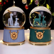 PremiumPort Büyük Geyikli Püskürtmeli Kar Küresi, Sıcak ve Eğlenceli Atmosfer Için