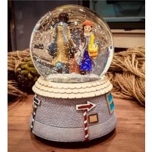 PremiumPort Renkli Işıklı Hareketli Kar Küresi, Müzikli Dekorasyon Parçası