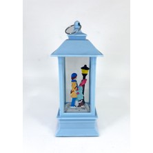 PremiumPort Işıklı Kar Küresi ile Romantik Kış Masalı Atmosferi