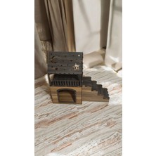 Feyza Design Isme Özel Ahşap Köpek Evi, Minder ve Tasma Hediye Seti