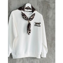 Mint 5811 Leopar Fularlı Sweat Beyaz