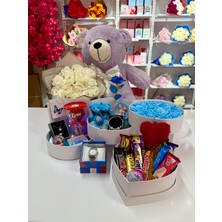 Ayı Evreni Mavi Kat Kat Mutluluk - Sevgiliye Özel Hediye | Kar Küresi | Takı | Ayıcık | Çikolata