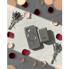 KumOziShop iPhone 15 Uyumlu Magsafe ve Mıknatıs Özellikli Taşlı Cüzdanlı Premium Kılıf