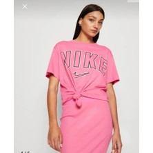 Nike Sportswear Printed Boyfriend Short-Sleeve Pembe Kadın T-Shirt FN5186-684