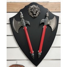 Lebron Viking Ahşap Standlı Aslan Figürlü Dekoratif Duvar Panosu