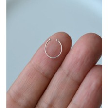 925 Ayar Gümüş Sıkıştırmalı Fake Deliksiz Halka Piercing Burun Hızma ( Çap:9 mm - Kalınlık 1 mm )