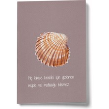 Bi' Dünya Haber Hiç Kimse Kendisi Için Gizlenen Müjde ve Mutluluğu Bilemez A6 Çizgili Mini Defter Not Defteri