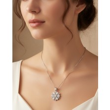 Keskin Gümüş Gümüş Zarif Kar Tanesi Çiçek Tasarım  Kadın Kolye Yılbaşı Yeni Yıl Hediye