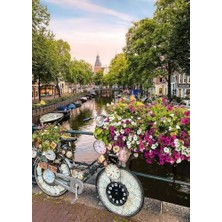 Puzzle 17596 - Amsterdam'da Bisiklet ve Çiçekler - 1000 Parçalı