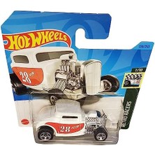 - ´32 - Retro Racers 7/10 - HKH04 - Short Card - Socal - Beyaz - Mattel 2023