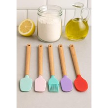Büyük Boy Silikon Hamur Matı ile Birlikte Ahşap Saplı 5"li Spatula Seti Kolay Kullanım