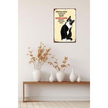 Kuşe Kağıt Duvar Posteri Kedilerin Sadece Köleleri Olur Retro DRTR0033