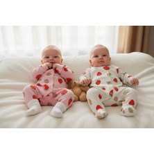 Aslin Store 2  Adet Pamuklu Çilek Desenli Patikli ve Manşetli Kız Bebek Tulum Takımı