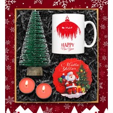 PremiumPort Yılbaşı Hediye Seti: Kupa, Mini Yılbaşı Ağacı, Bardak Altlığı ve Mini Mum