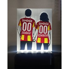 PremiumPort Isme Özel Sarı-Kırmızı Forma Desenli Dekoratif LED Lamba Kablolu