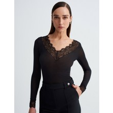 Dilvin Dantelli Kaşmir Bluz Siyah V Yaka Uzun Kol %80 Micro Modal 38 Kalıp