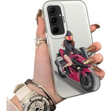 Ucuc Samsung Galaxy A55 Uyumlu Silikon Kenar Sert Arka Anti Düşme Kılıfı Motorsiklet Kızı