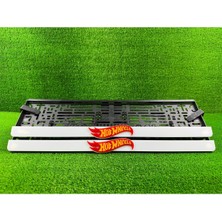 Pi Dekorasyon Beyaz 3D Kabrtmalı Pleksi Araba Plakalığı 1 Takım