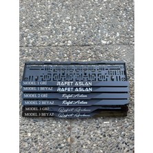 Pi Dekorasyon Isme Özel Siyah Kabartmalı Lüks Pleksi Plakalık