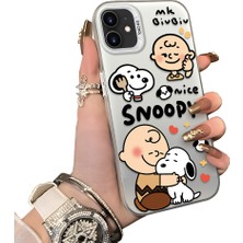 Ucuc iPhone 12 Uyumlu Sert Akrilik Arka Silikon Kenar Lens Koruma Kılıf Snoopy Deseni