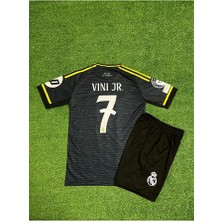 Real Madrid 2025/26 Sezonu Vini Jr Deplasman Çocuk Forması (Gri)