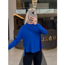 By Özlem Yazan Pamuk Penye Basic Bol Kesim Yandan Yırtmaçlı Kadın Bluz