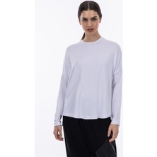 By Özlem Yazan Pamuk Penye Basic Bol Kesim Yandan Yırtmaçlı Kadın Bluz