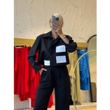 By Özlem Yazan Ön Pilise Detaylı Cepli Crop Kadın Gömlek