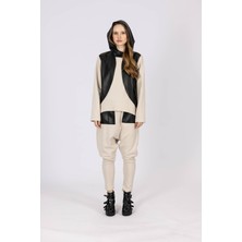 By Özlem Yazan Deri Detaylı Kapüşonlu Sweatshirt