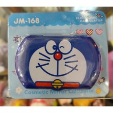 Ada Çanta Kırtasiye Docameron Figürlü Küçük Boy Kapaklı Içi Aynalı Hesap Makinesi (10CM*6CM) AD12205