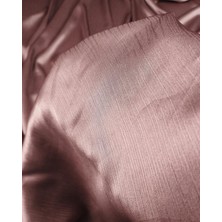Kumaş Parça Pembe Renkte Yoryo Saten Kumaş (En 135 cm x Boy 220 Cm)