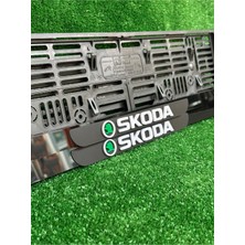 Pi Dekorasyon Pleksi Otomobil Plakalık Ahenk Model Skoda Logolu