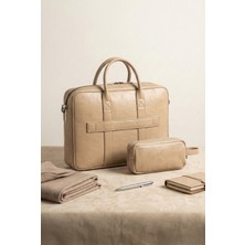Karf Premium Vegan Deri Laptop Çantası" (15-16" Macbook/pc, Kapsamlı Organizer ve El Çantalı)