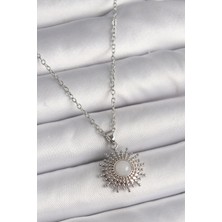 Net Damla 316L Çelik Gümüş Renk Zincir Beyaz Mineli Güneş Model Kadın Kolye