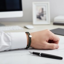 Vaoov Kişiye Özel Isimli Yeşil Deri Bileklik