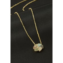 Makay Papatya Zirkon Taşlı Kolye