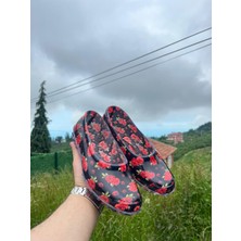 Kadın Desenli Renkli Hafif Kaymaz Taban Plastik Bahçe Ayakkabısı