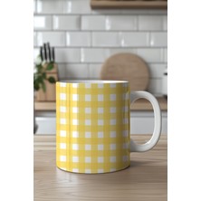 YasBey Design Sarı Beyaz Kare Desenli 330ML Baskılı Beyaz Seramik Kupa Bardak