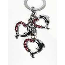 Moncuk Design Pembe Taşlı Kalp Şeklinde Yunus Balıklarından Metal Anahtarlık