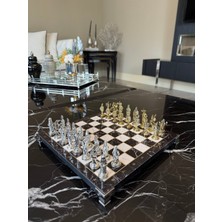 Allians Mermer Desenli 25X25 cm Sarı ve Gümüş Metal Satranç Takımı